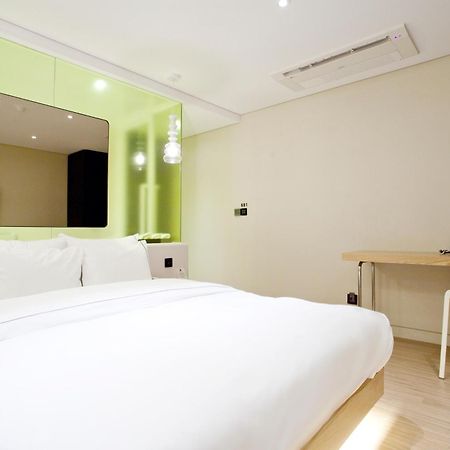 Hotel Forestar Сеул Экстерьер фото